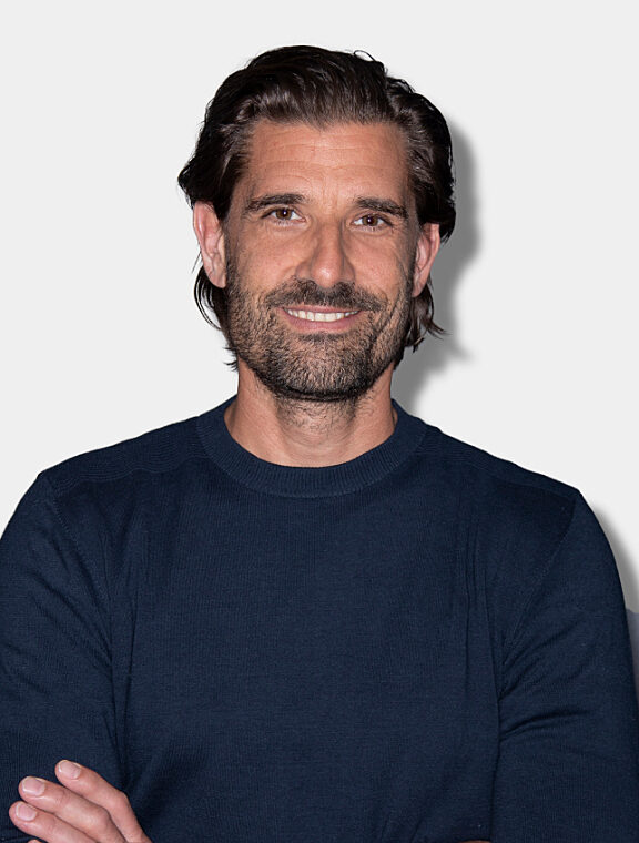 Halder Florian www 576x760 white