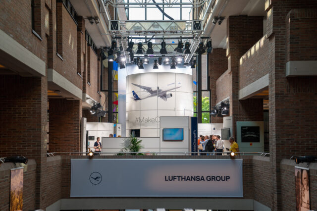 Lufthansa DLD 220520 22 DLD Munich Booth 6