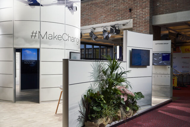 Lufthansa DLD 52091009804 022ebe18be o